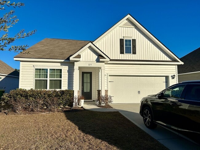 Building Photo - 3 BED | 2 BATH | TWO CAR GARAGE | EASTHAVEN AT SAVANNAH QUARTERS