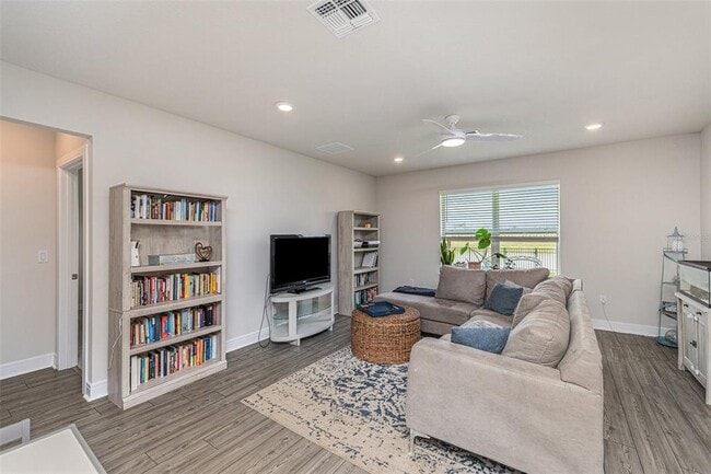 Photo - 8312 Reefbay Cv