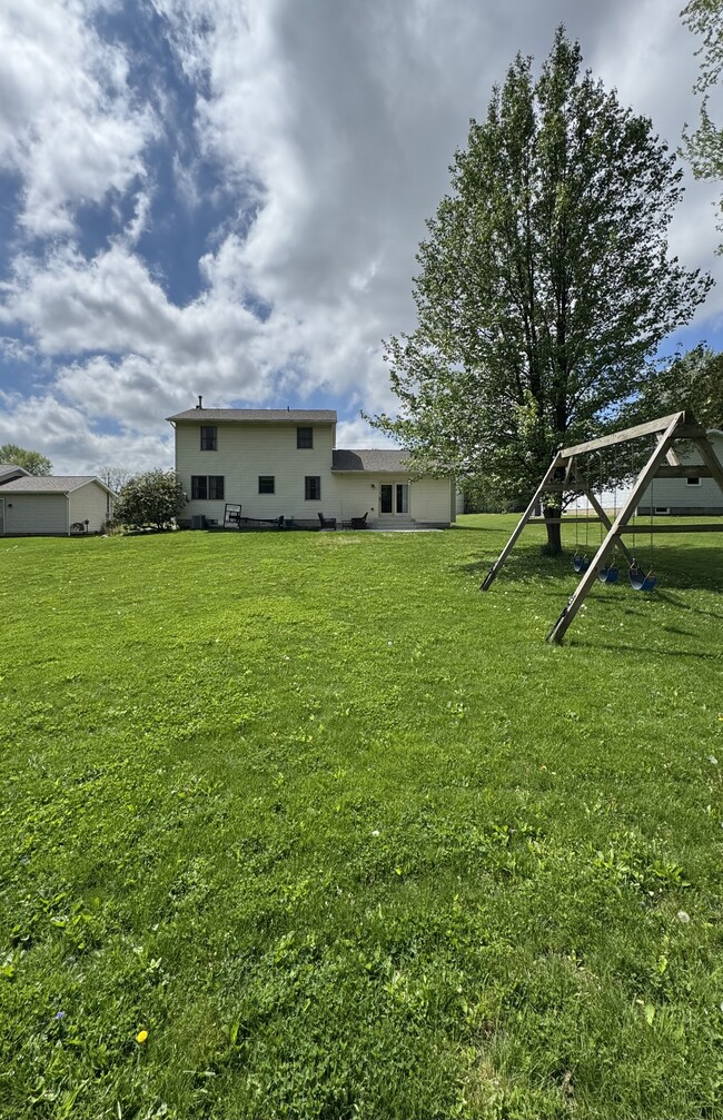 Patio interior - 1478 E 10th St
