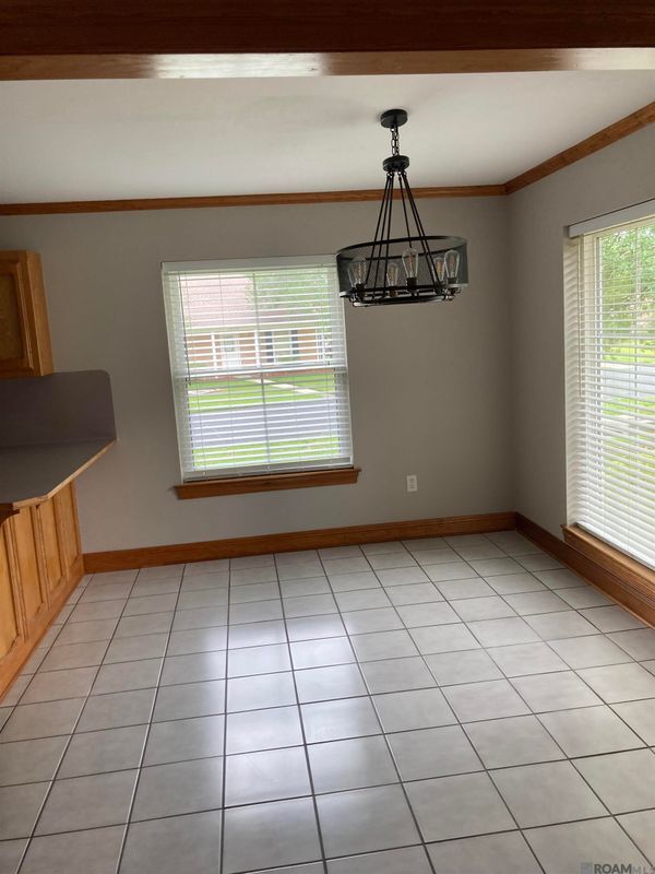 Photo - 18585 Lakefield Ave