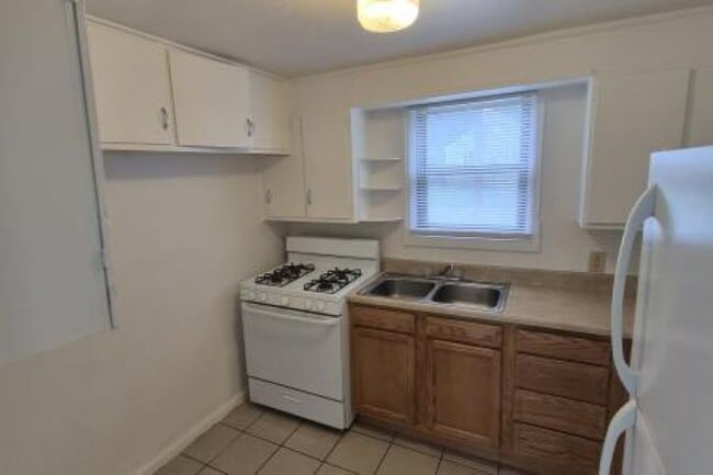 Photo - 615 S 32nd St