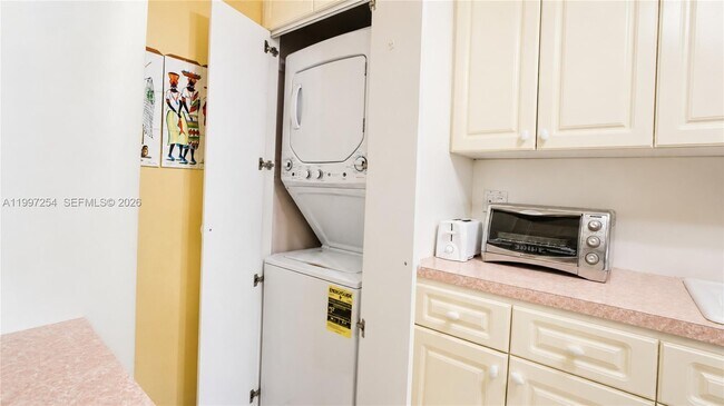 Photo - 100 Lincoln Rd Unidad 422