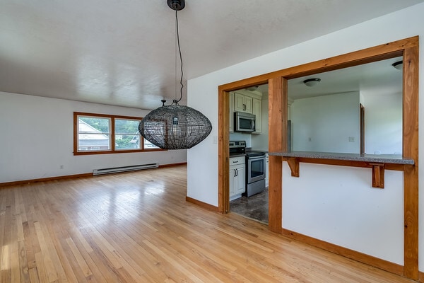 Building Photo - 110 Main St