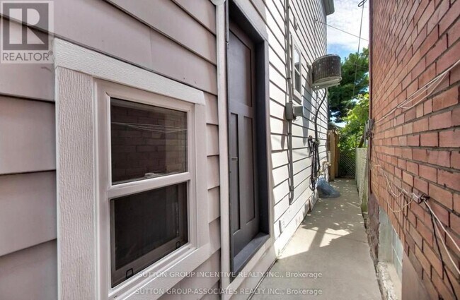 Photo - 97 Hatherley Rd