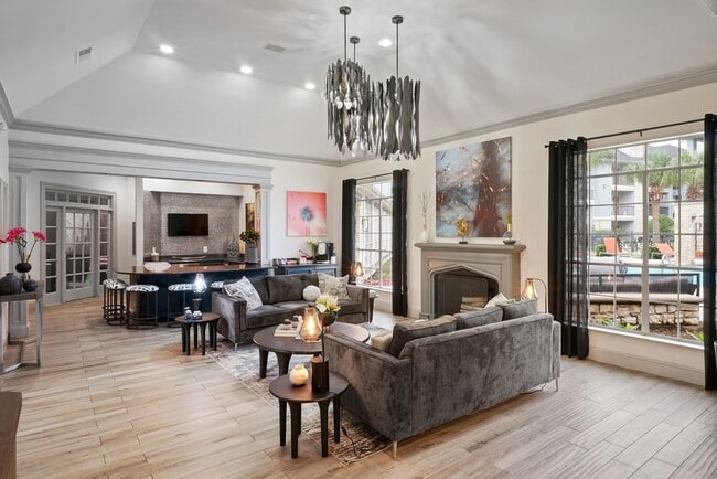 Resident Lounge - City Park in the Heights