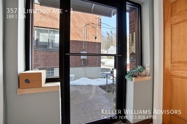 Photo - 3577 Linwood Ave Unidad 1