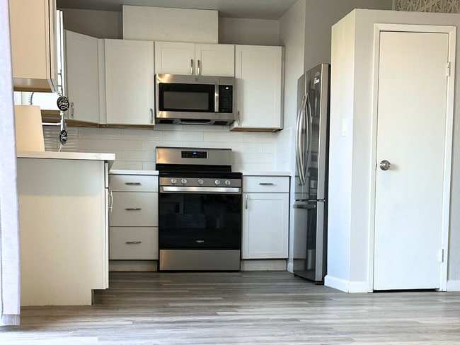 Photo - 1671 Anoka Ave