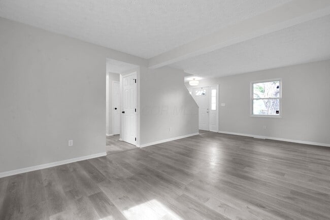 Photo - 3302 Sundale Rd