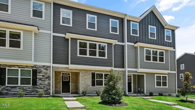 Building Photo - 2241 Horton Pk Dr Rental
