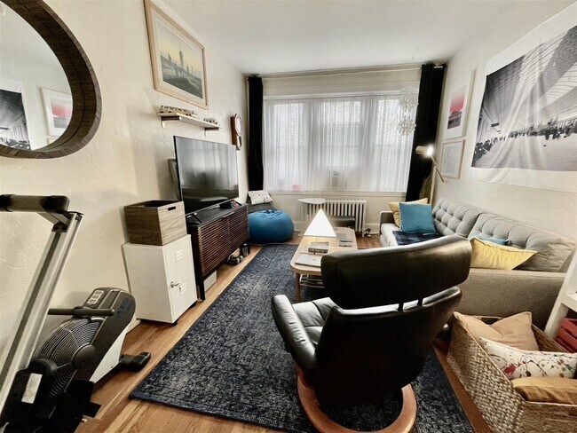 Photo - 18 Gray St Unit 2