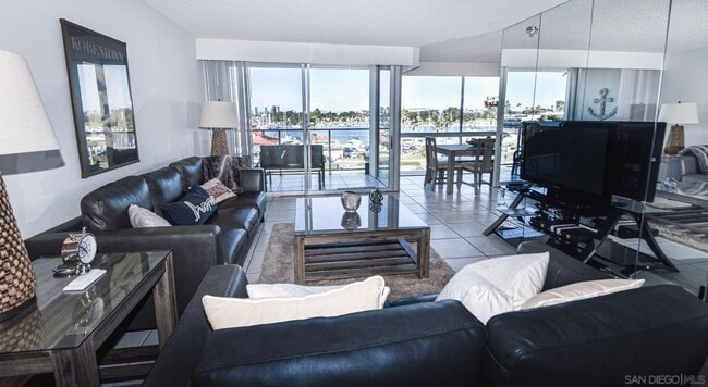 Photo - 1710 Avenida Del Mundo Unidad 207