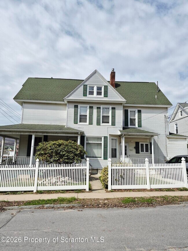 Building Photo - 109 Salem Ave