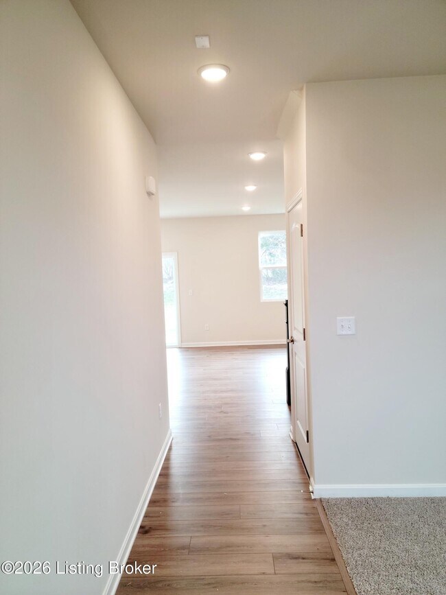 Photo - 8308 Fairmount Rd