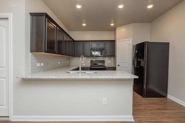 Photo - Bright & Cozy Duplex