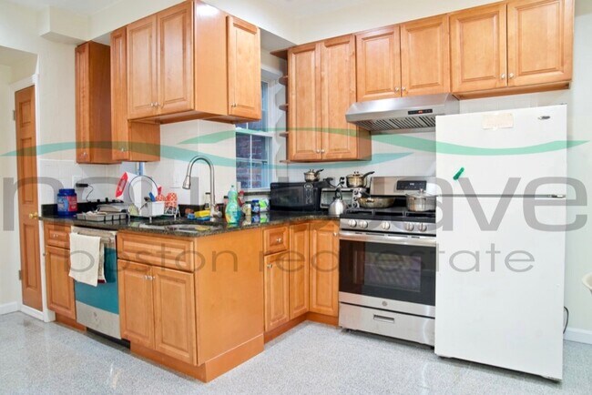 Photo - 179 Northampton St Unidad 4