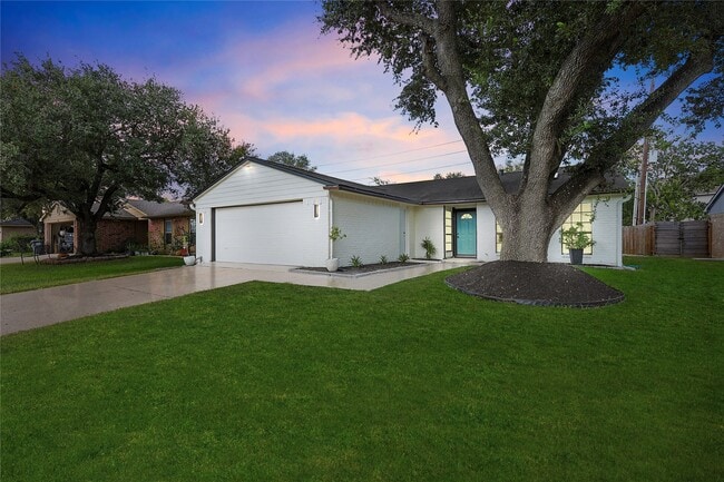 Photo - 6814 Loch Langham Dr