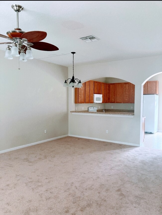 Photo - 11811 Deer Path Way