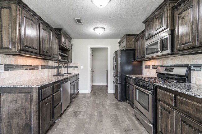 Photo - Comfortable Living in Pea Ridge: 3 Bed, 2 Bath Home