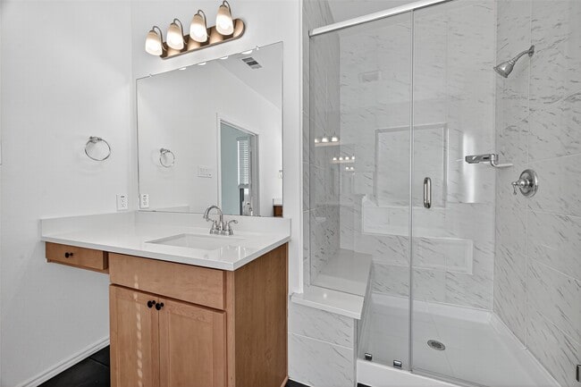 Building Photo - 1527 Munson Valley Rd