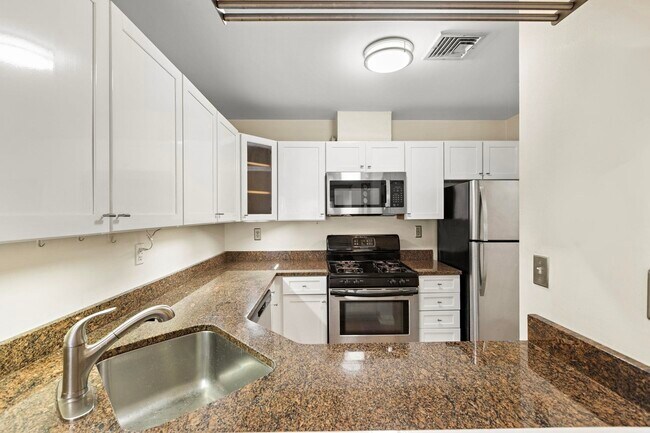 Photo - 420 Jefferson St Unit 3B