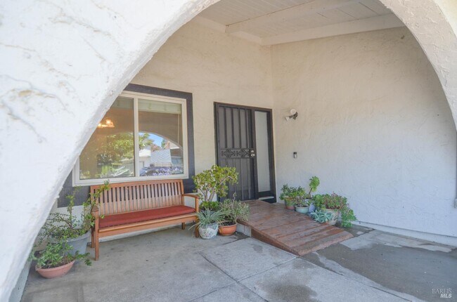 1321 Astoria Dr