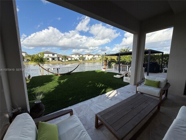 Photo - 17507 SW 43rd St