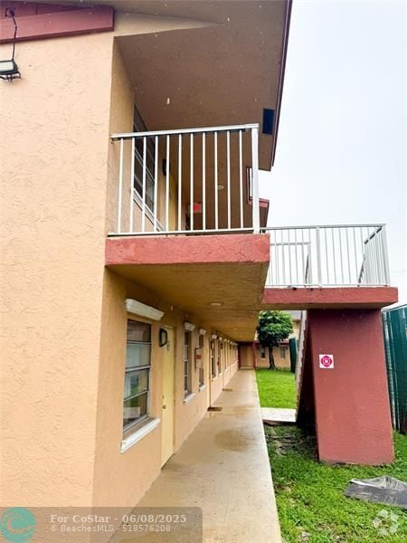 Building Photo - 95 NE 41st St Unit 195M Rental