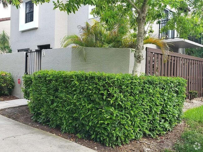 Building Photo - 10425 SW 154th Ct Rental