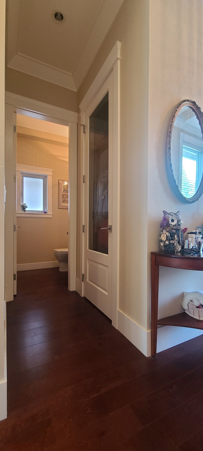 Photo - 17136 3A Av