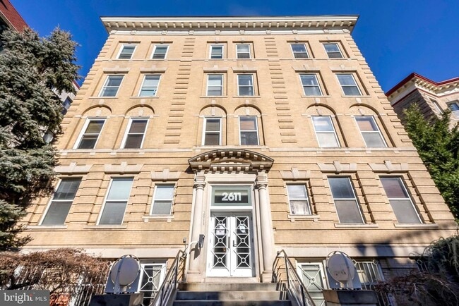 Photo - Sunny 1 bedroom/1 bath in Adams Morgan!