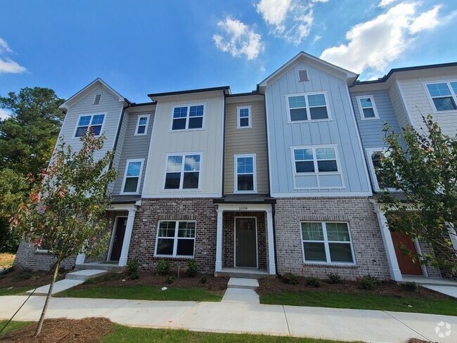 Building Photo - 1608 Falcon Crst Wy Rental