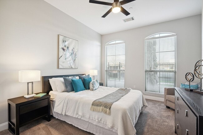 Photo - Mansion at Bala