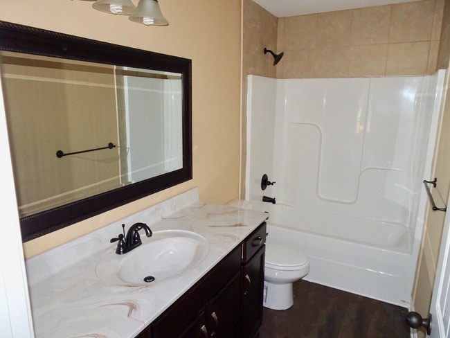 Photo - 706 Needmore Rd Unit 1