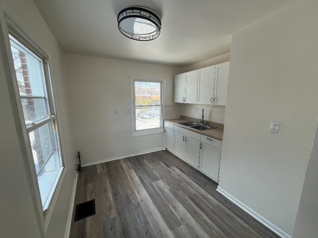 Photo - 721 Winston Dr Unit 721