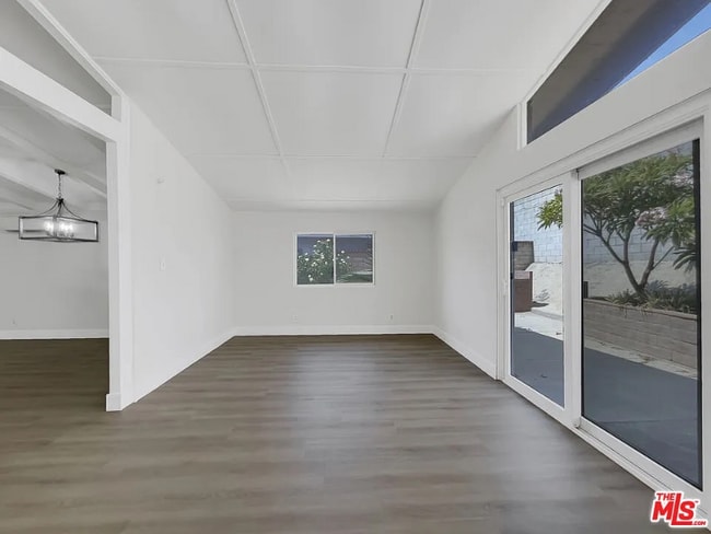 Photo - 13107 Fellows Ave