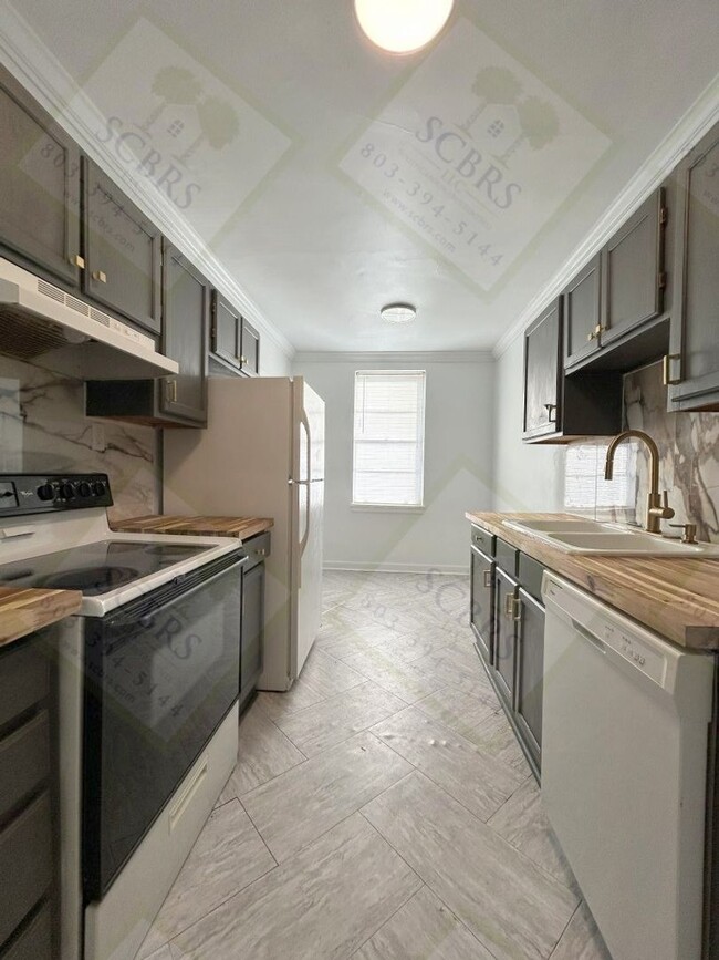 Photo - 526 Edisto Ave