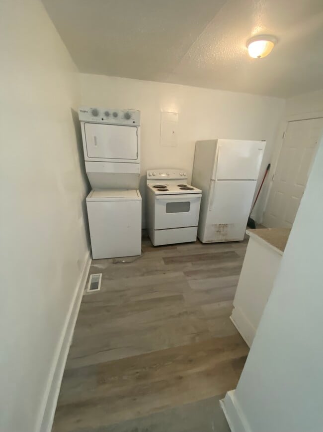 Photo - 2401 Celia Ave Unidad 1