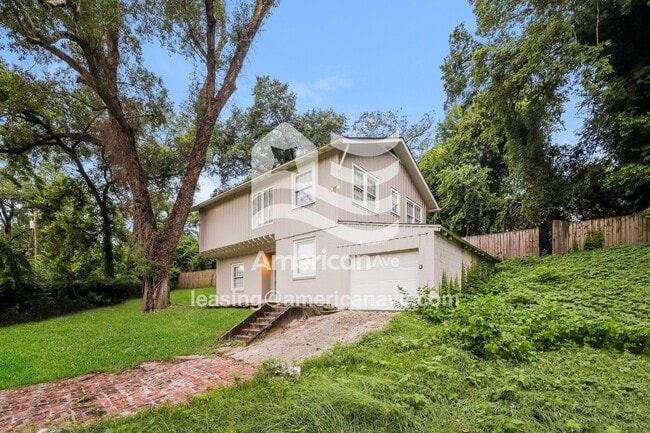 Photo - 1221 Azalea Ct