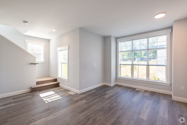 2BR, 2BA - 1,800SF
