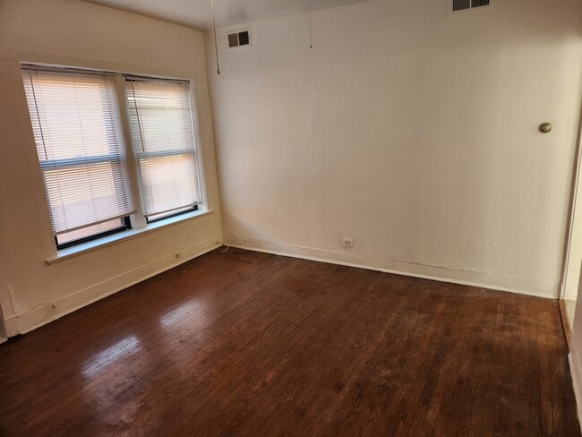 Photo - 3948 N Fremont St Unidad 3