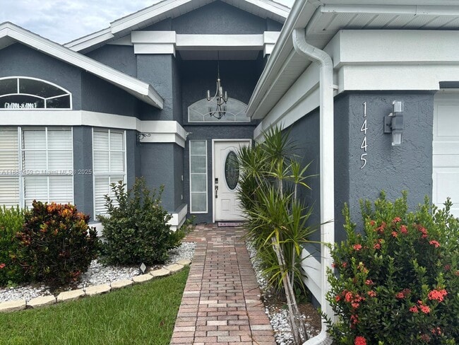 Photo - 1445 Avleigh Cir