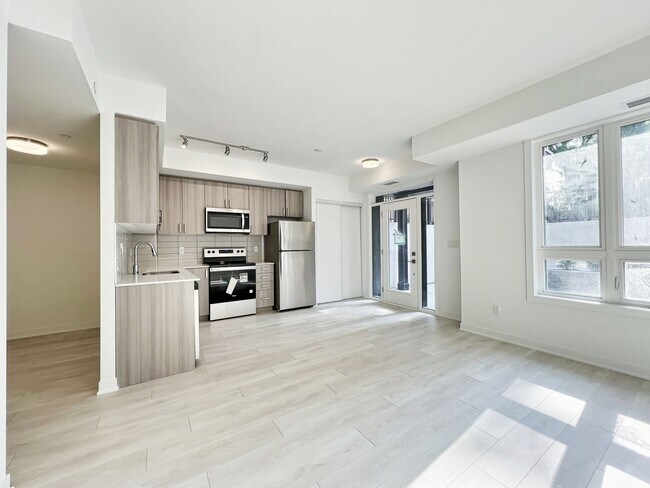 Photo - 4045-4045 Hickory Dr