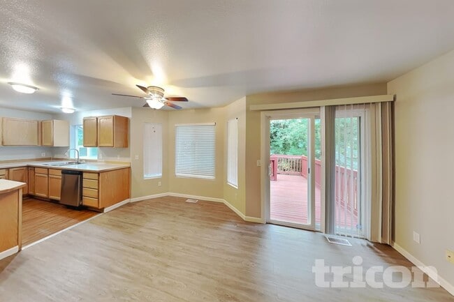 6295 Grandridge Dr SE