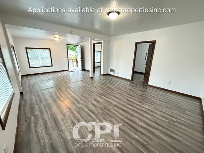 Photo - 305 Rosewood- Kelso, WA