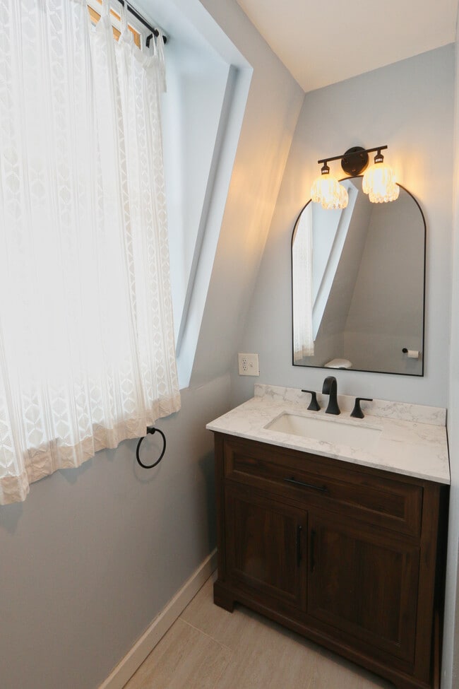 224AA Groveland St Unit Newly Constructed 1-Bedroom Apartment