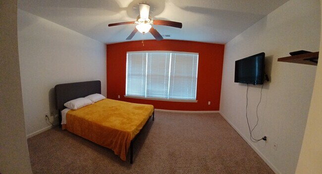Master bedroom 2