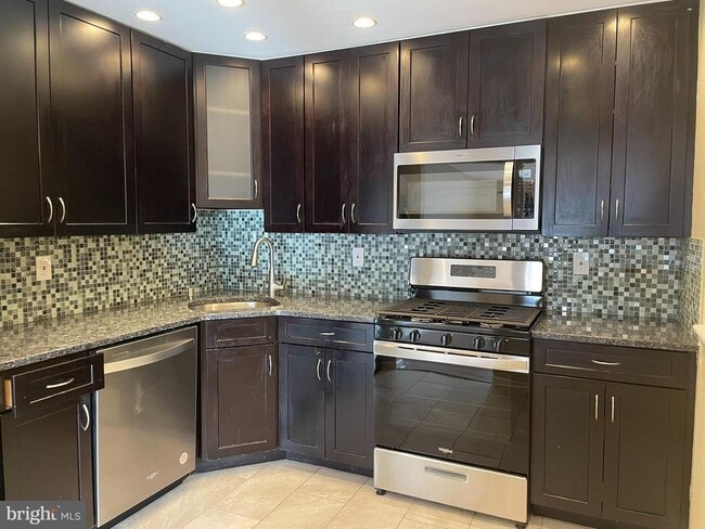 Photo - 81 Willow Ct