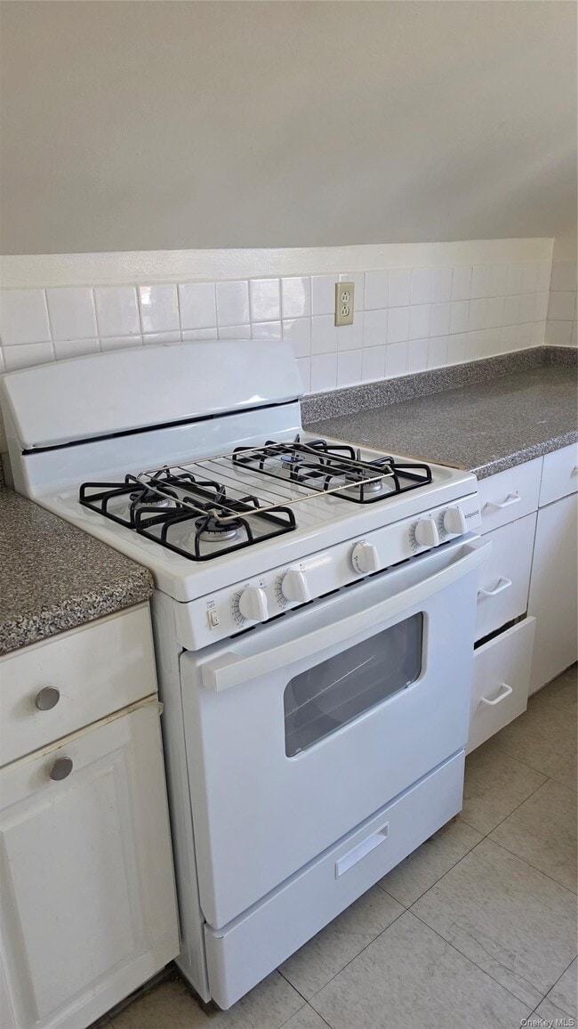 Photo - 76 Church St