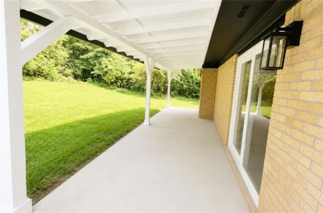 Photo - 1765 Highpoint Rd