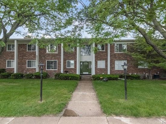 Photo - 39429 Van Dyke Ave Condo Unit 410
